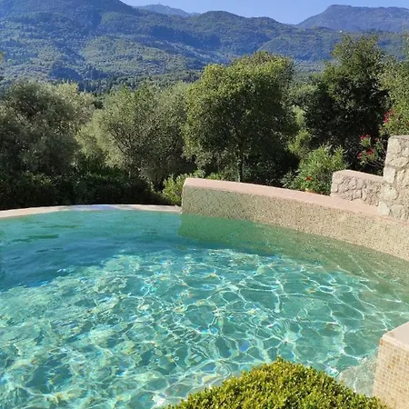 Tatil Evi Drei Grazien, Luxurioese Mit Eigenem Pool Katouna
